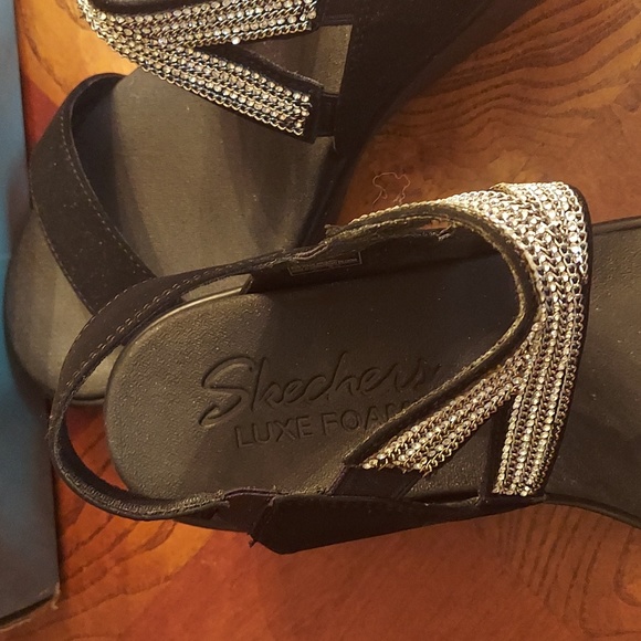 Skechers wedge sandals - Picture 4 of 4